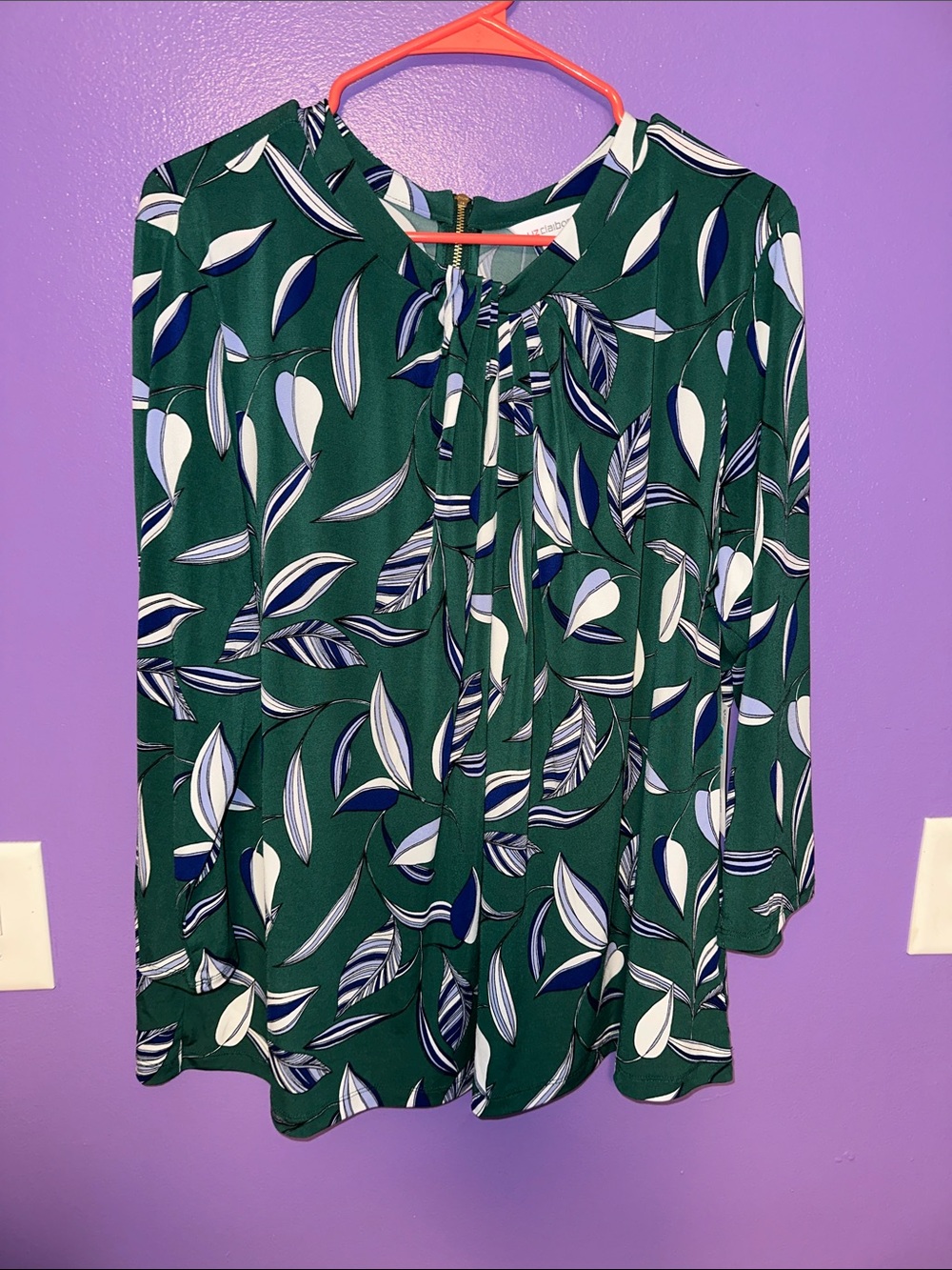 Liz Claiborne Green Leaf-Print Tie-Neck Blouse